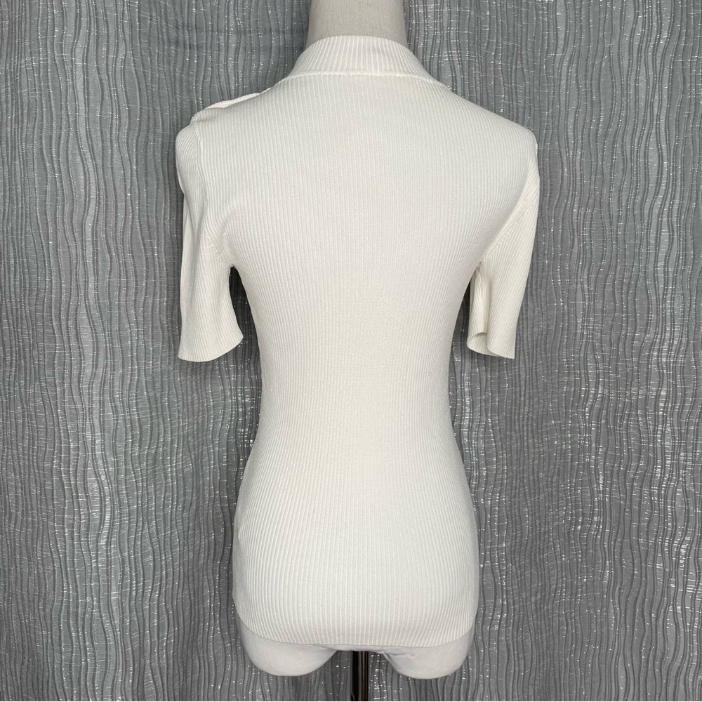 Tory Burch Logo Button ribbed short sleeve sweater - Picture 3 of 8